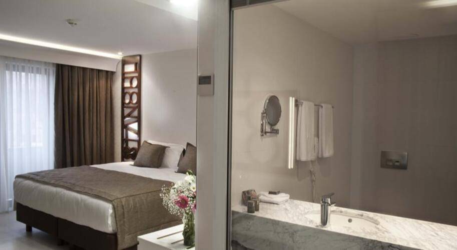Victory Hotel & Spa