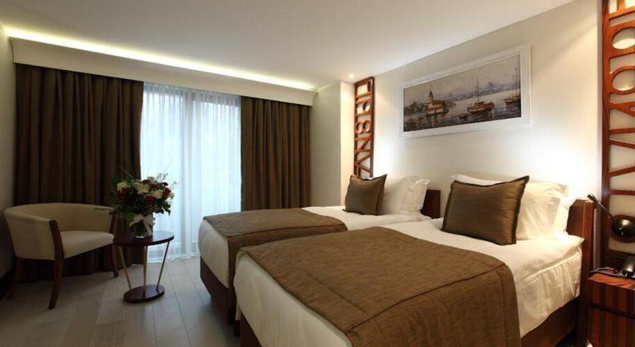 Victory Hotel & Spa