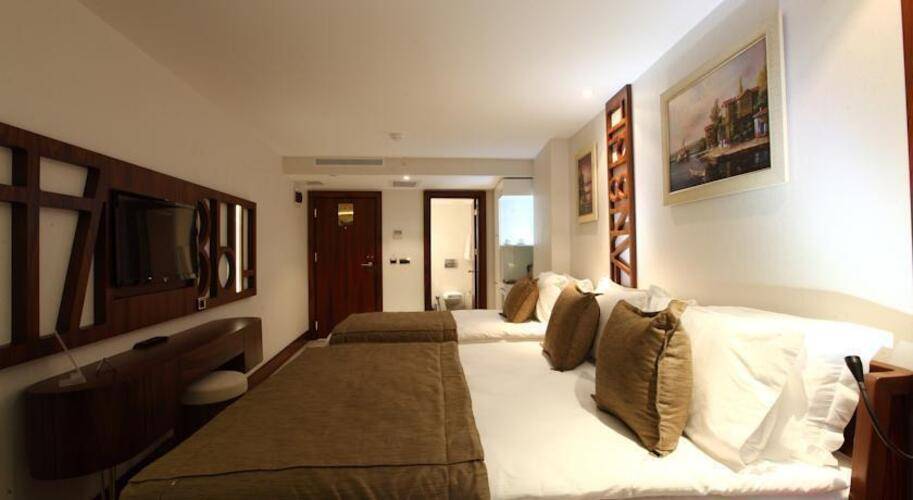 Victory Hotel & Spa