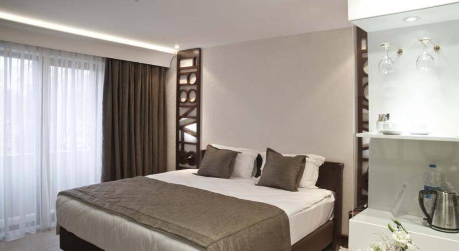 Victory Hotel & Spa