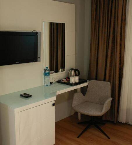 Nova Plaza Orion Hotel (Ex.Golden Park Hotel)
