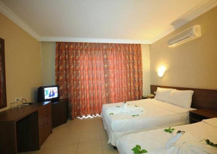 Sonnen Hotel (Ex. Sun Maris Beach)