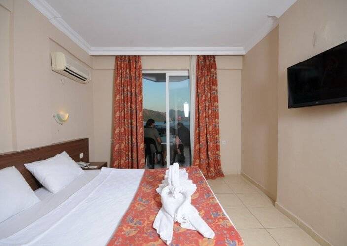 Sonnen Hotel (Ex. Sun Maris Beach)