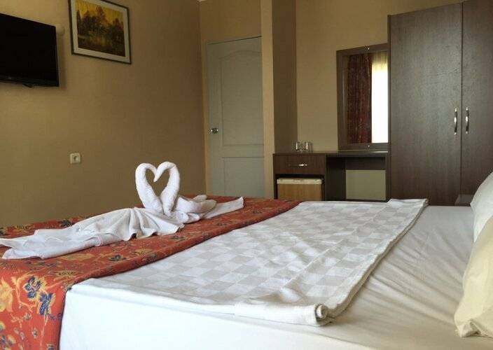 Sonnen Hotel (Ex. Sun Maris Beach)