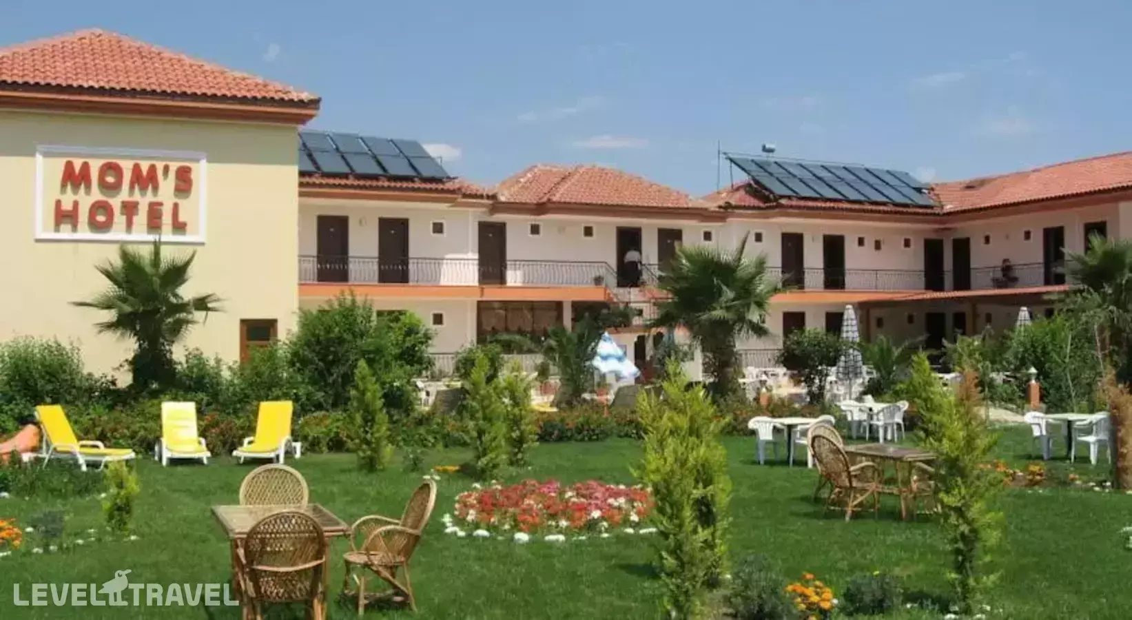 Moms Hotel