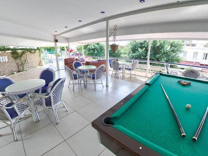 Sky Nova Suites Hotel