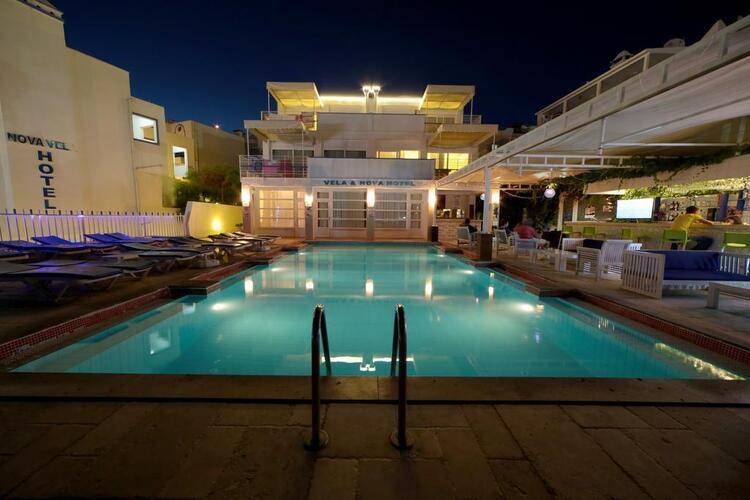 Sky Nova Suites Hotel