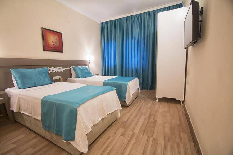 Sky Nova Suites Hotel