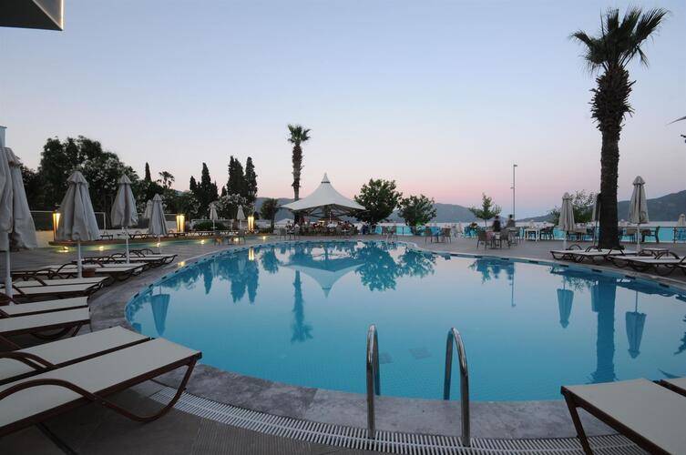 Sunrise Hotel