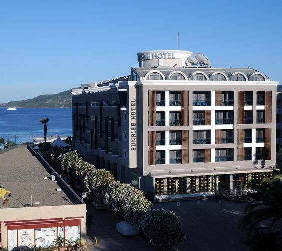 Sunrise Hotel