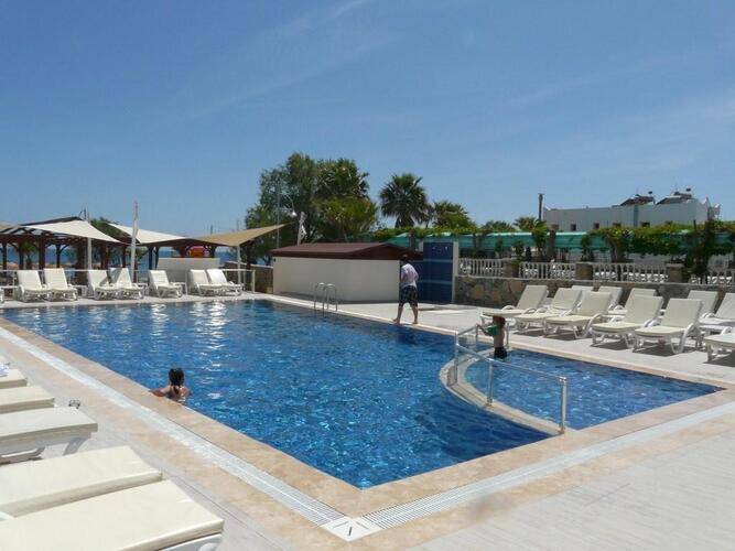 Viras Hotel