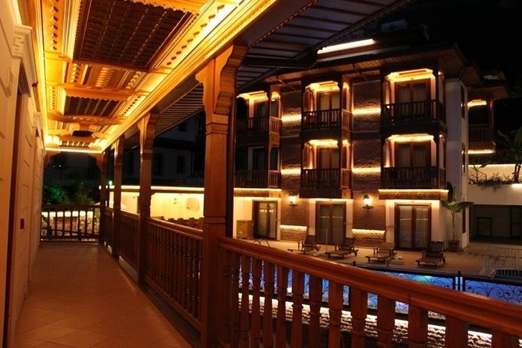 Azmakhan Hotel