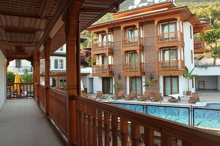 Azmakhan Hotel