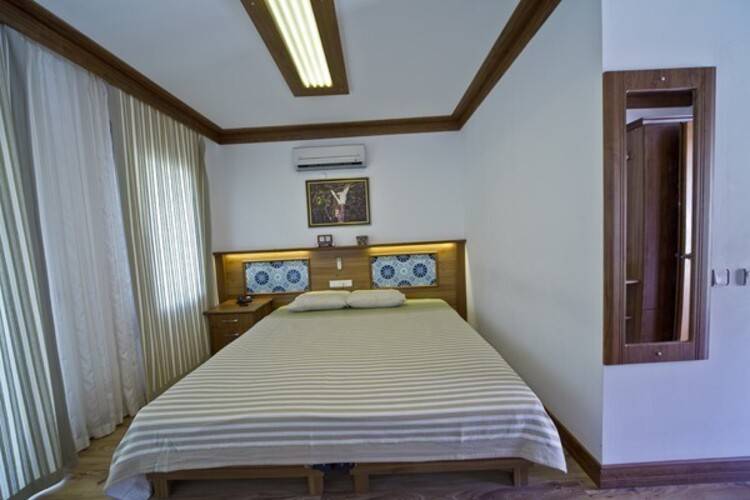 Azmakhan Hotel