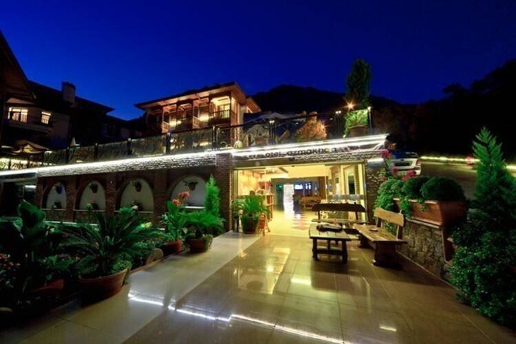 Azmakhan Hotel