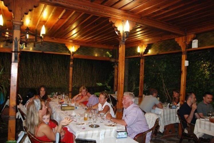 Azmakhan Hotel