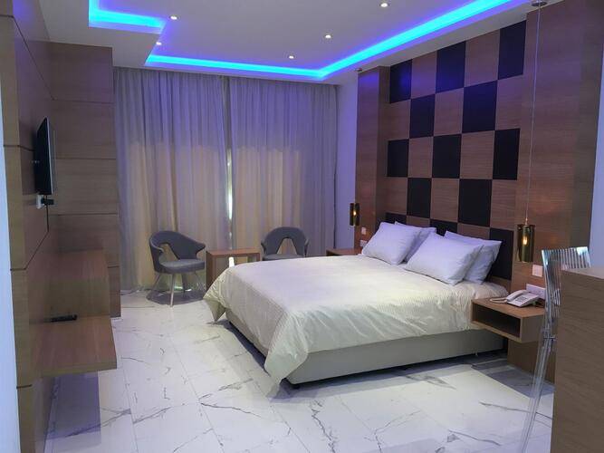 Vrachia Beach Hotel & Suites (Adults Only 16+)