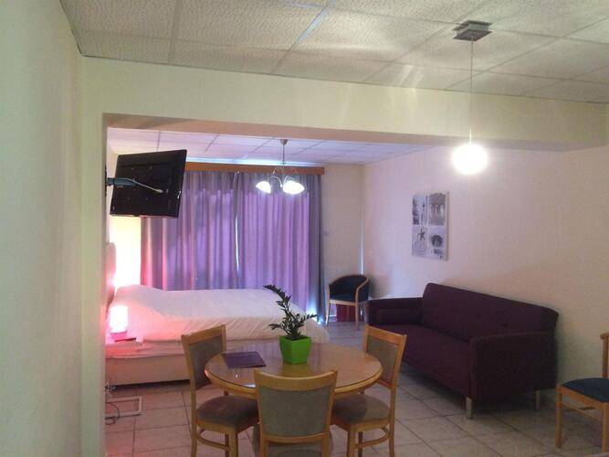 Vrachia Beach Hotel & Suites (Adults Only 16+)