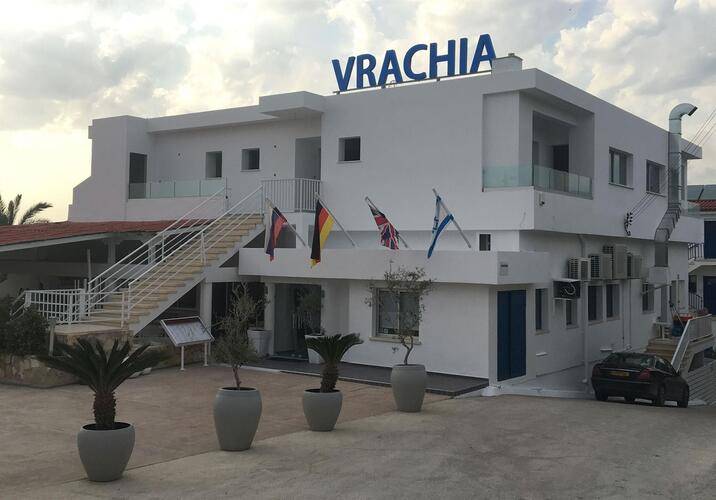 Vrachia Beach Hotel & Suites (Adults Only 16+)