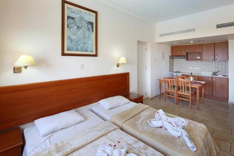 Panareti Coral Bay Hotel Apts