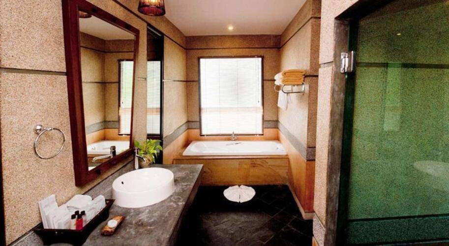 Railay Village Resort & Spa