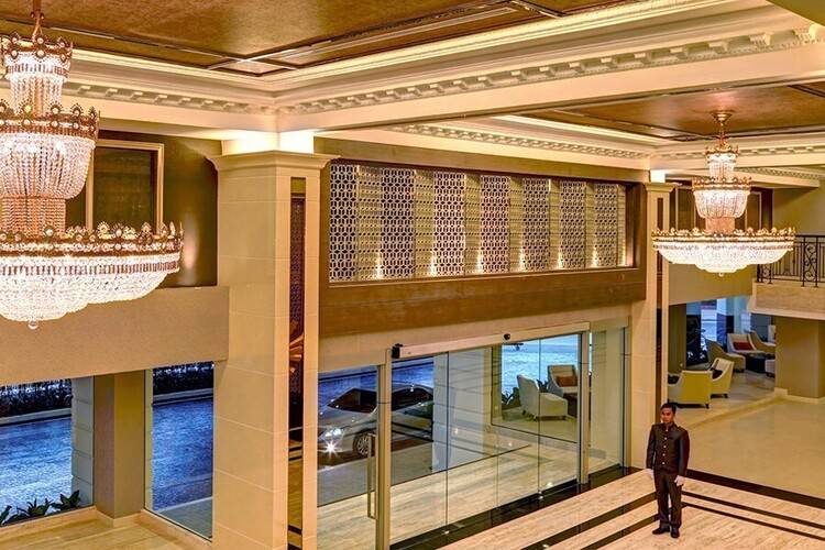 Mandarin Hotel