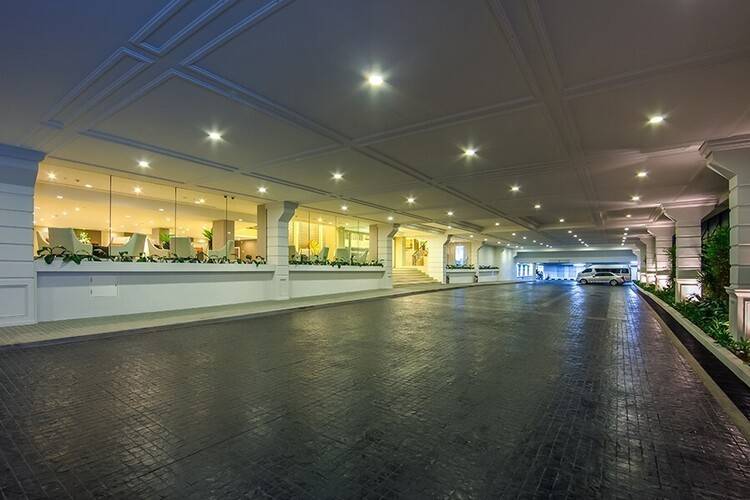 Mandarin Hotel