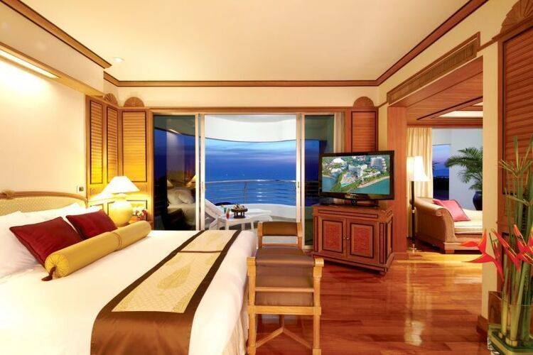 Royal Cliff Grand & Spa