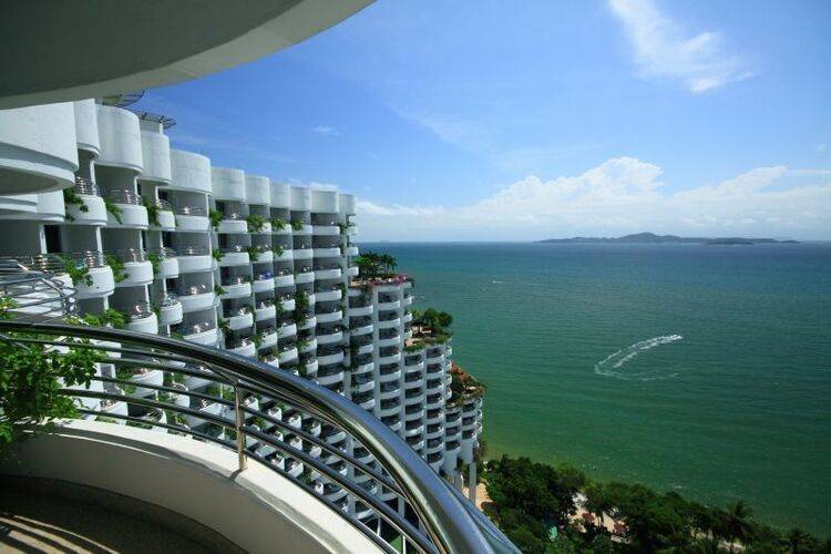 Royal Cliff Grand & Spa