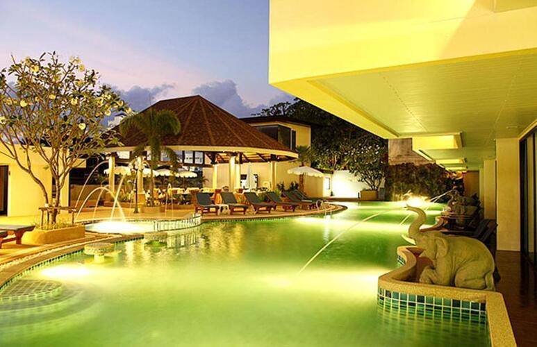 Palmyra Patong Resort