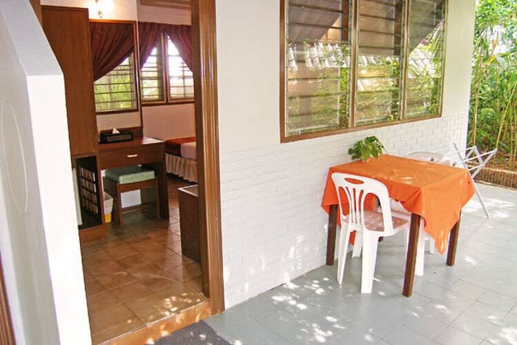 Golden Sand Inn