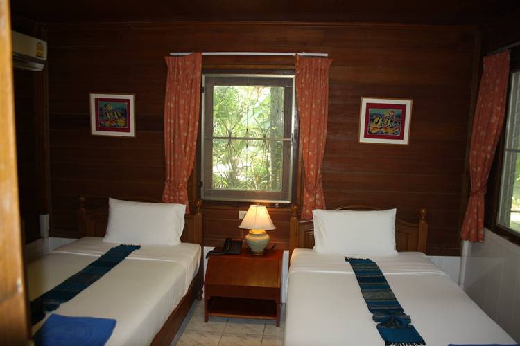 Golden Sand Inn