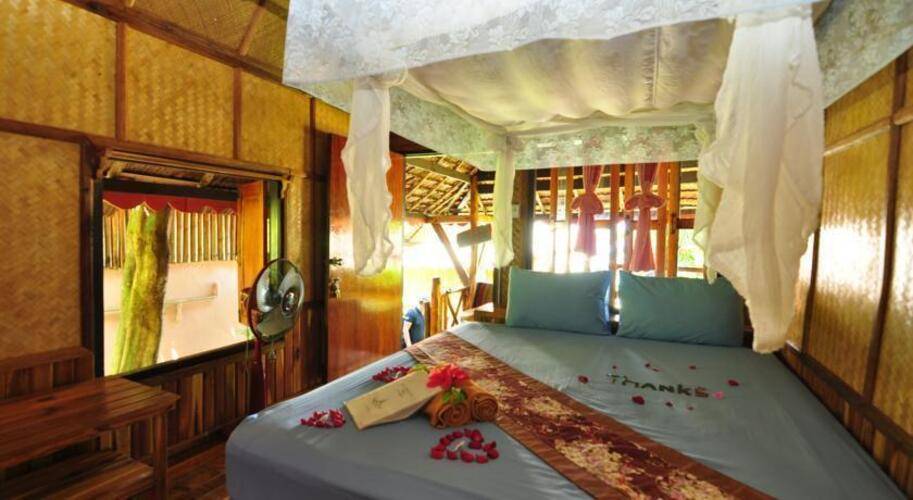 Phi Phi Relax Beach Resort