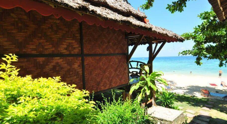 Phi Phi Relax Beach Resort