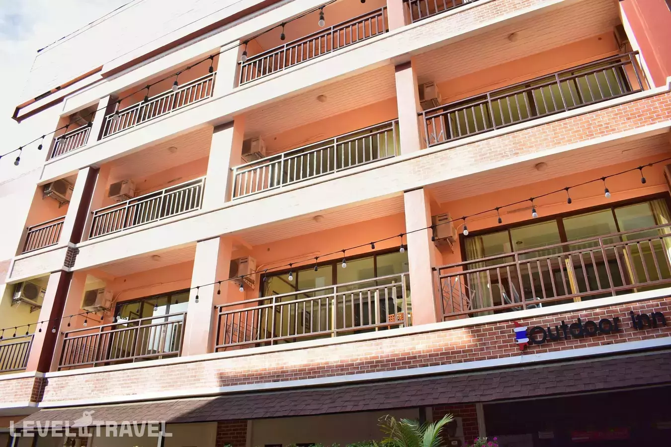 Outdoor Inn & Restaurant Kata