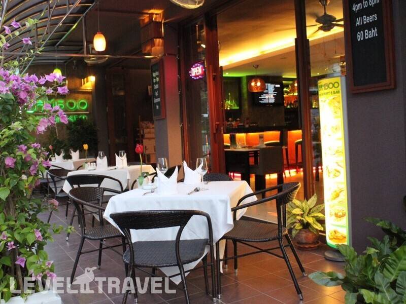 Фотография Hemingways Hotel