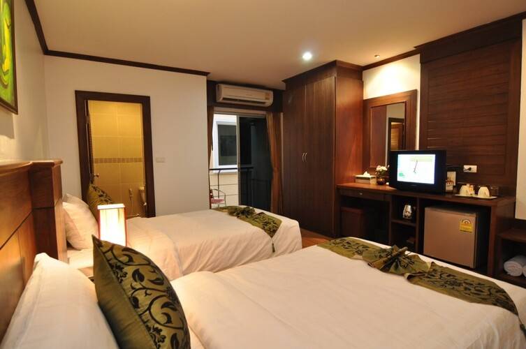 Hemingways Hotel