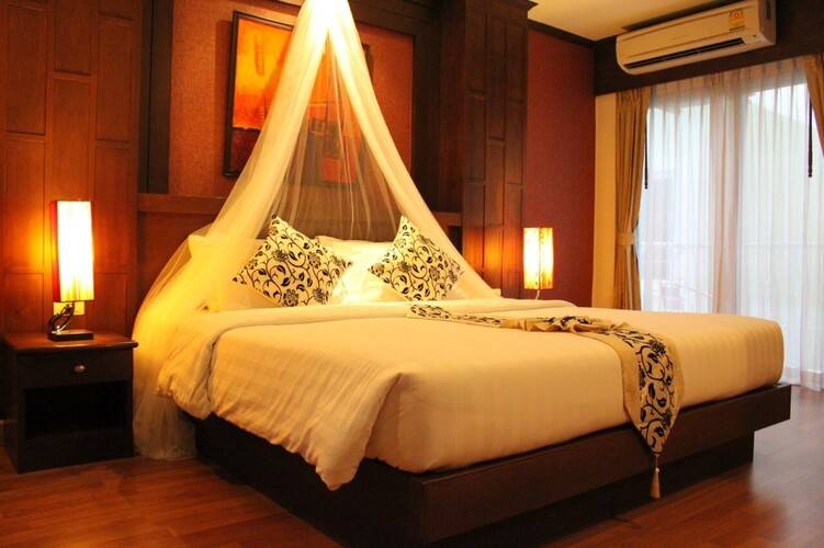 Hemingways Hotel