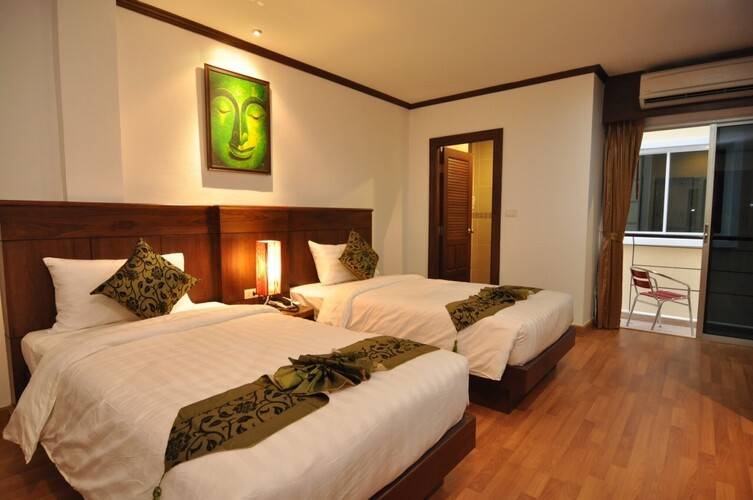 Hemingways Hotel