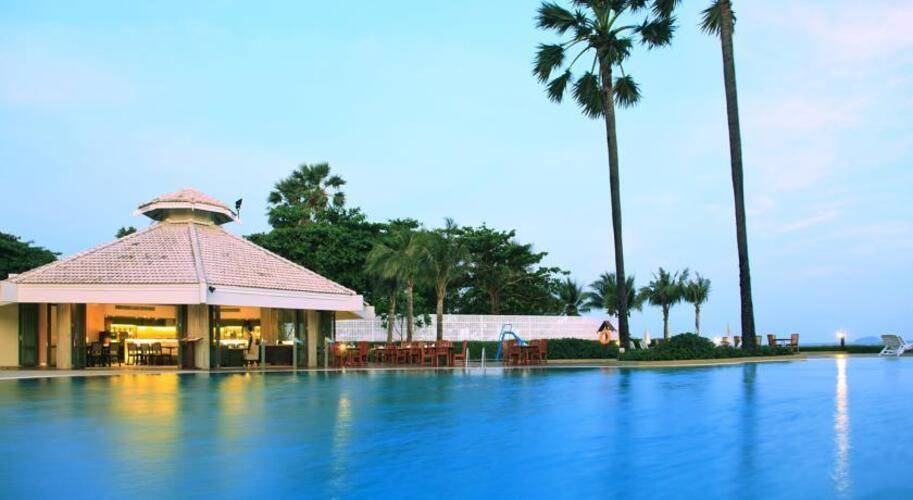 Novotel Rayong Rim Pae Resort