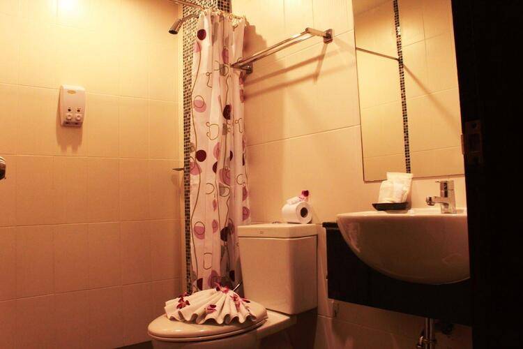 Patong Hemingway's Hotel