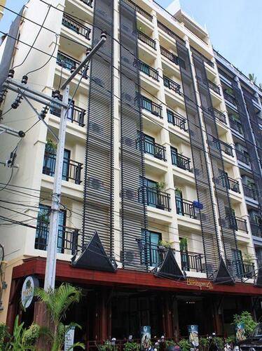 Patong Hemingway's Hotel