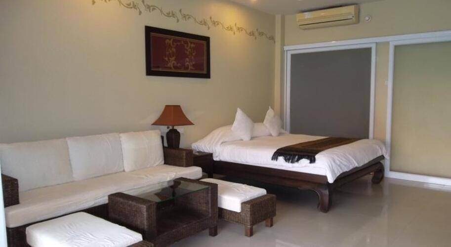 Villa Thongbura