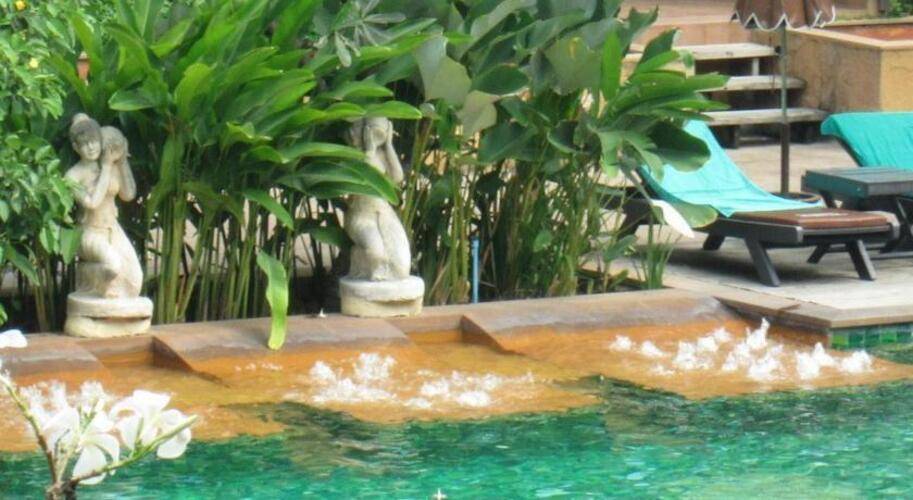 Villa Thongbura