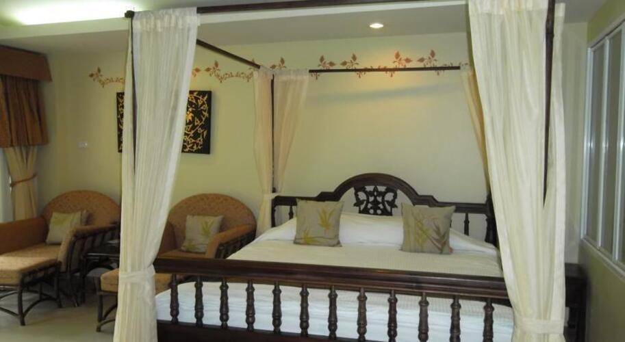 Villa Thongbura