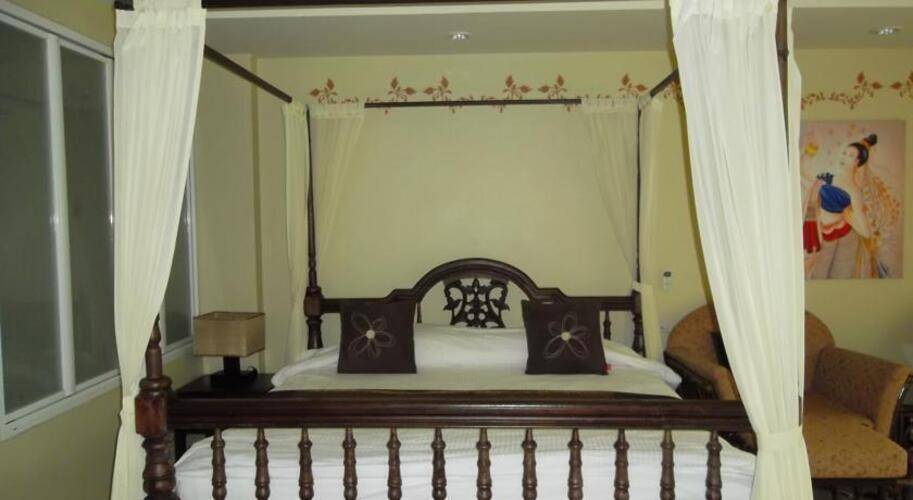 Villa Thongbura