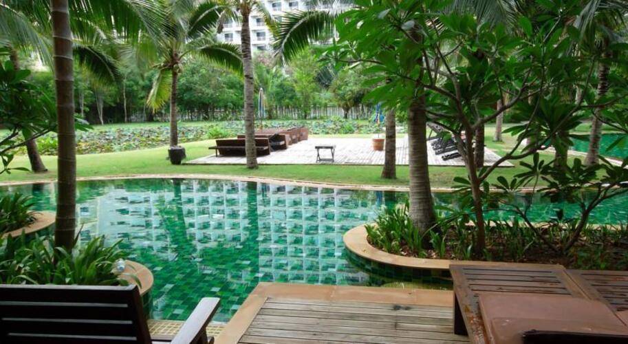 Villa Thongbura