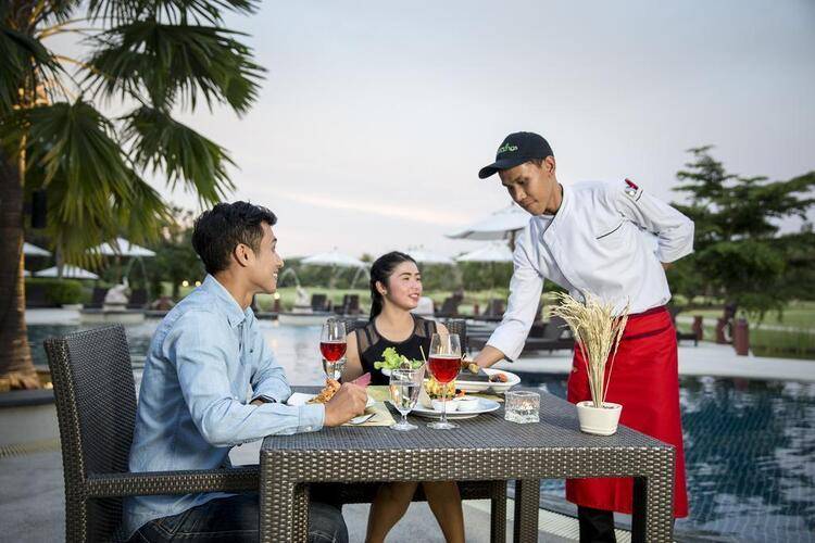 Homm Suites Laguna (Ex. Laguna Holiday Club Phuket Resort)