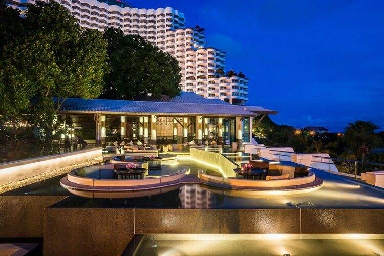Royal Cliff Beach Terrace