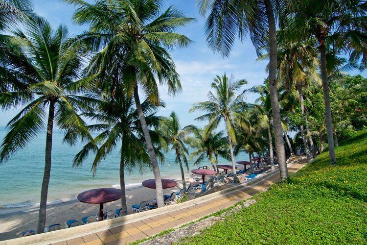 Royal Cliff Beach Terrace